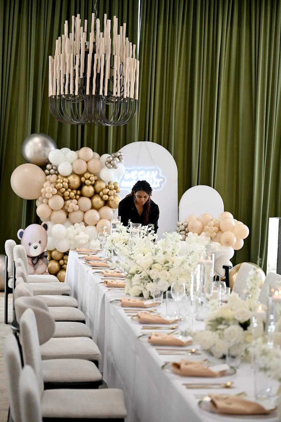 ALL INCLUSIVE LUXURY EVENT DECORATIONS