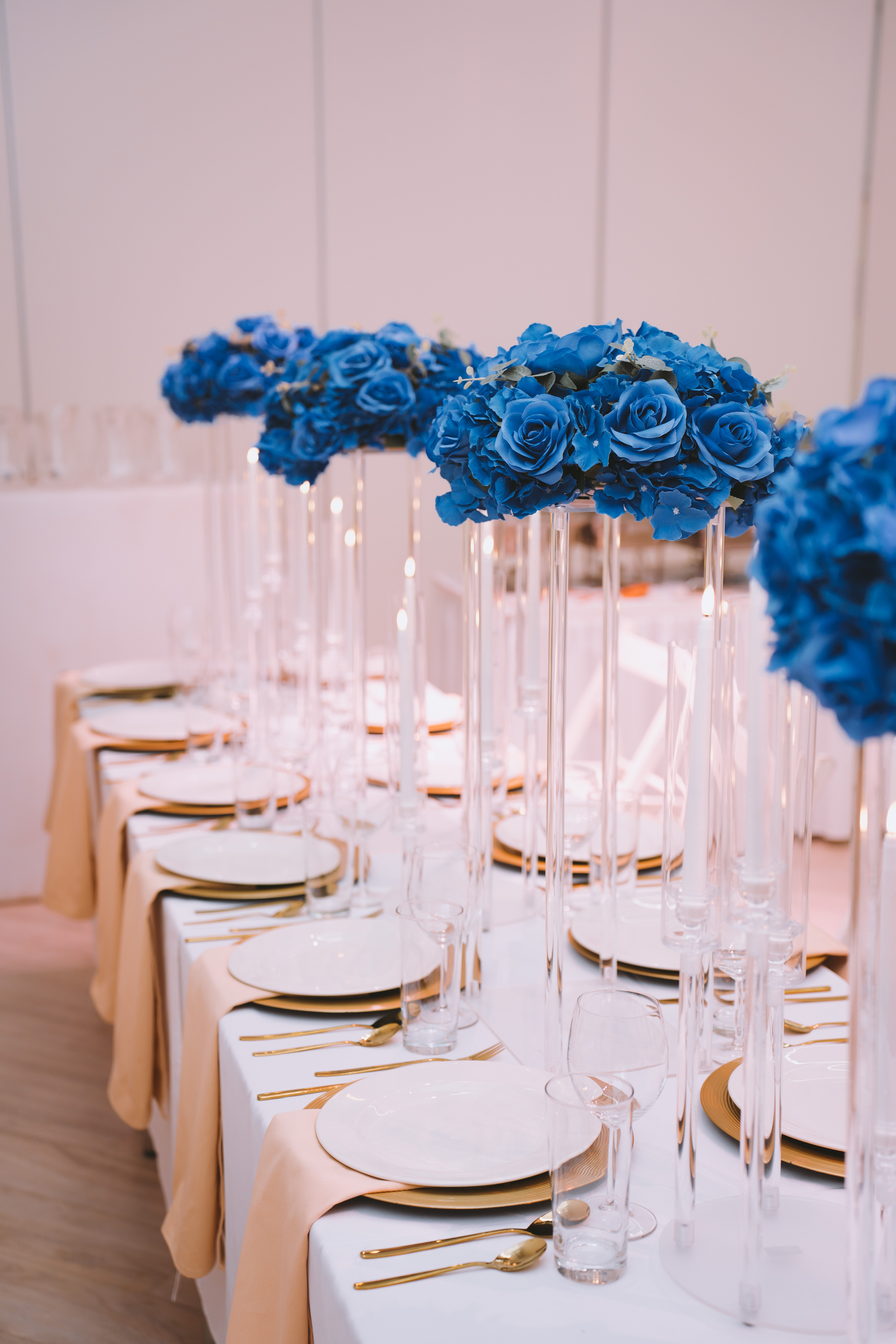 TABLE DECORATIONS (30 guests)